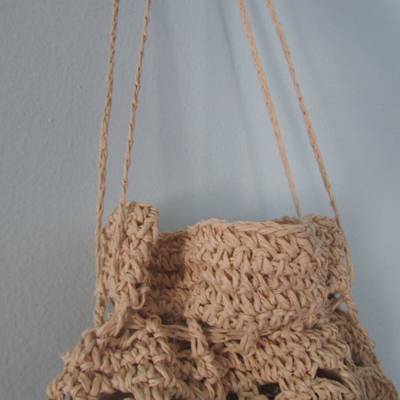 Mini straw hobo bag with drawstring - Picture 7 of 13